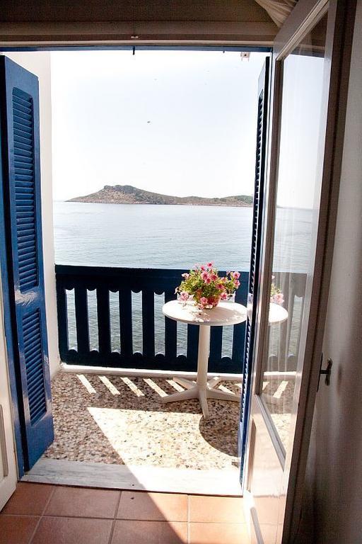 Themis Hotel Myrties Zimmer foto