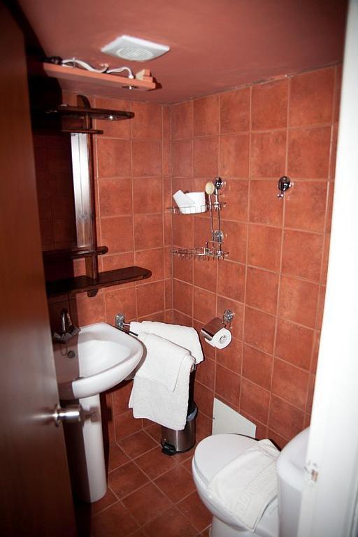 Themis Hotel Myrties Zimmer foto